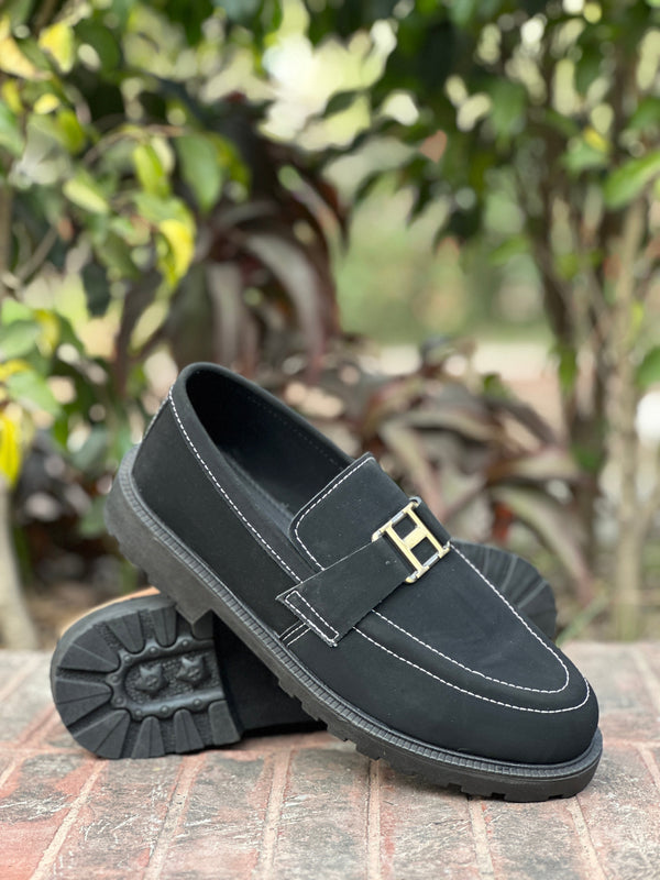 CHUNKY LOAFER - BLACK