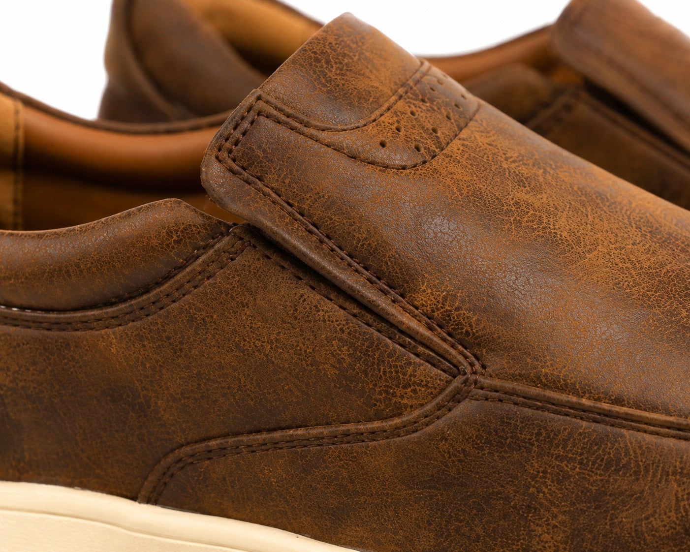 UrbanEase Slip-On – 202