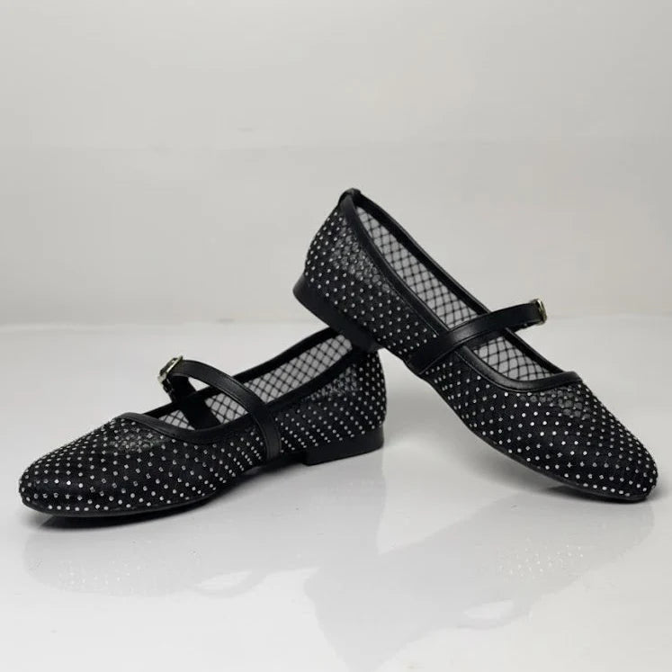 Zara Veil